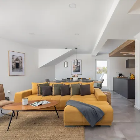 Vallis * Zaton (Sibenik-Knin)