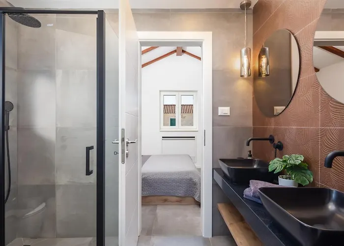 Vallis Zaton (Sibenik-Knin)